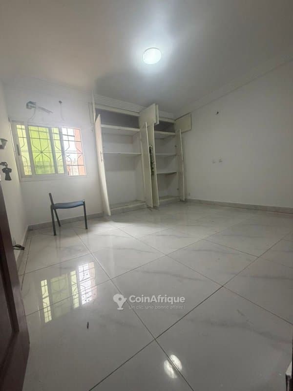 Location appartement 3 pièces à Djorobite 1 — photo 2