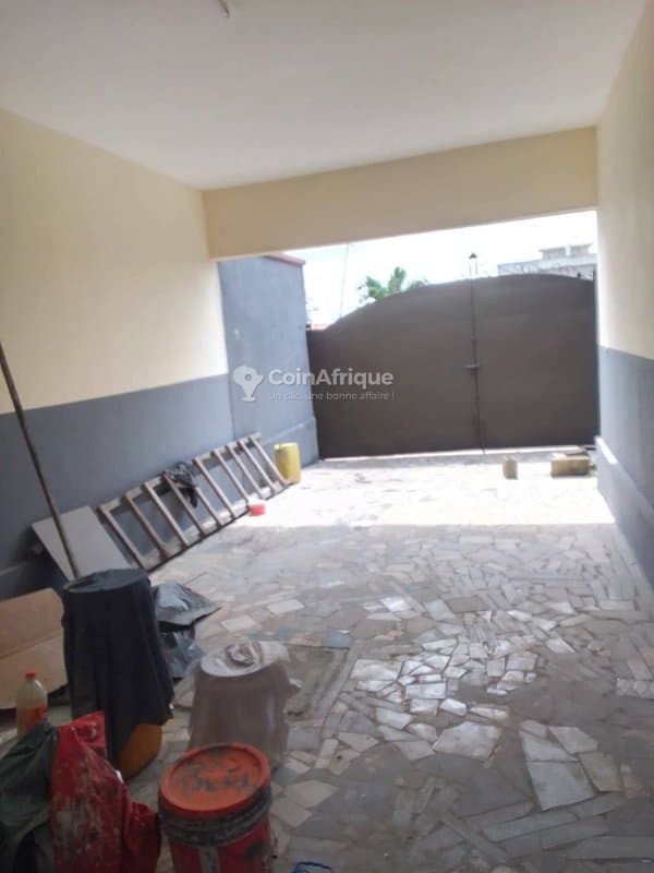 Location villa 12 pièces à Cocody — photo 3