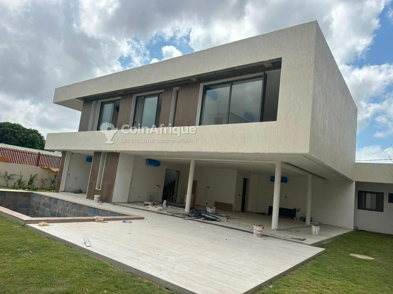 Location villa 7 pièces à Cocody Riviera Golf — photo 3