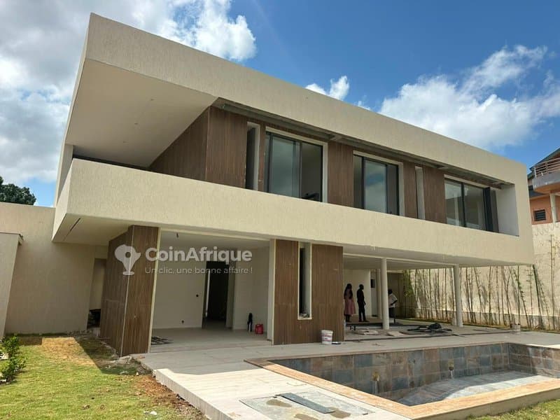 Location villa 7 pièces à Cocody Riviera Golf — photo 4