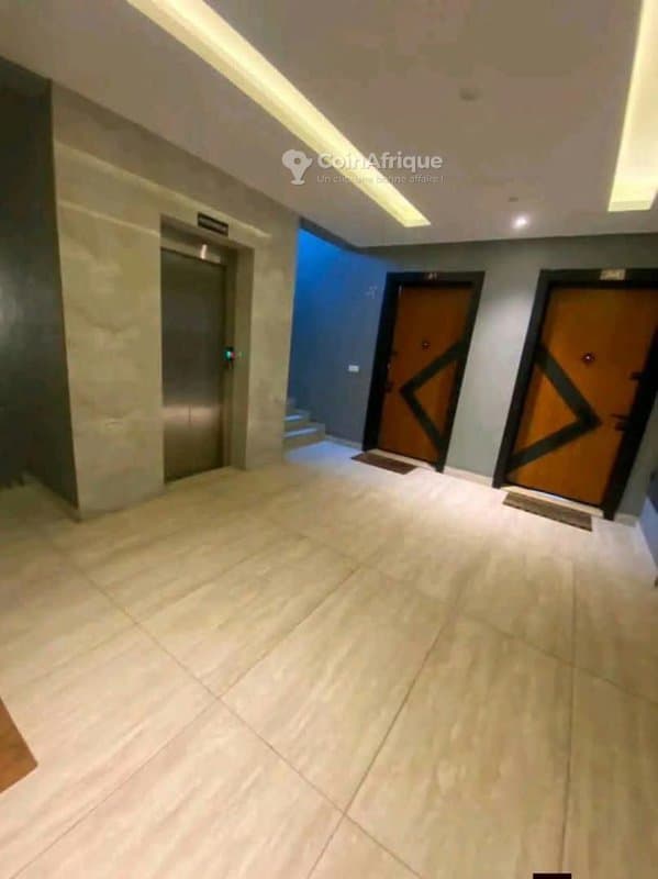 Location appartement 3 pièces à la Riviera Bonoumin — photo 2