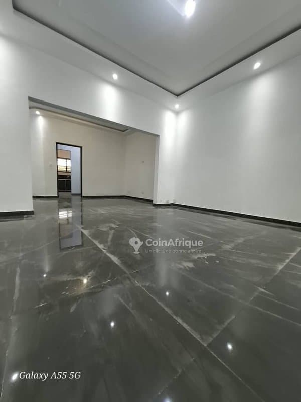 Location appartement neuf 4 pièces à Cocody-Angré chu