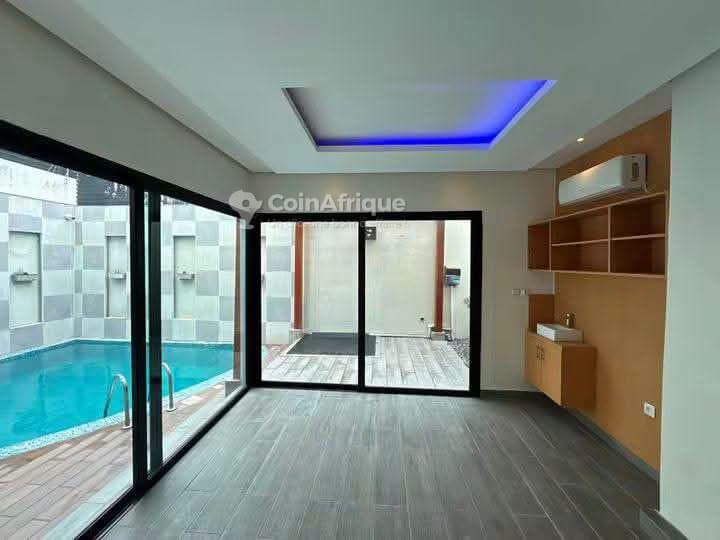 Location villa duplex 7 pièces avec piscine | Riviera golf 4 cité terre afrique — photo 3