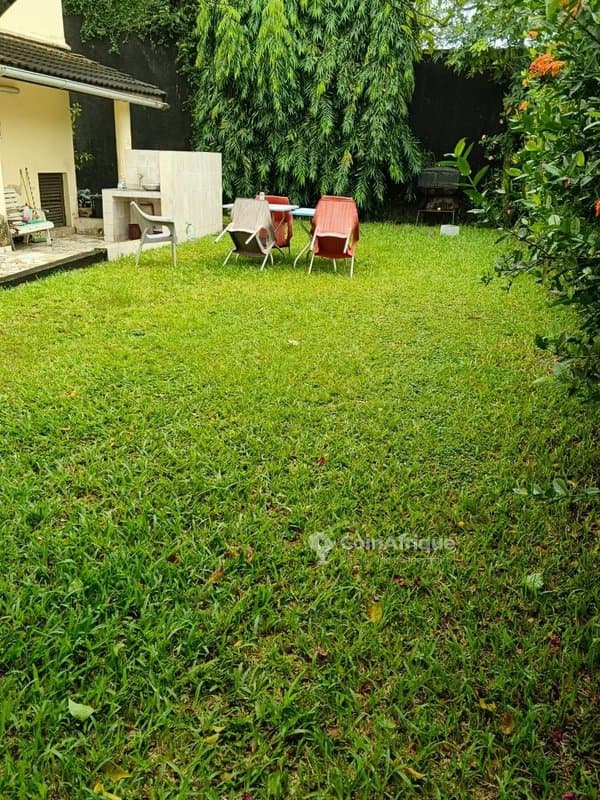 Vente villa duplex 5 pièces avec grand jardin Riviera 3