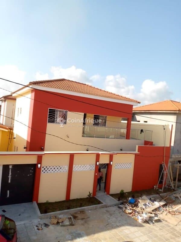 Vente villa duplex à Grand-bassam cité Azur