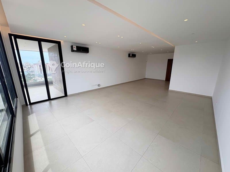Location appartements 4 pièces à marcory zone 4