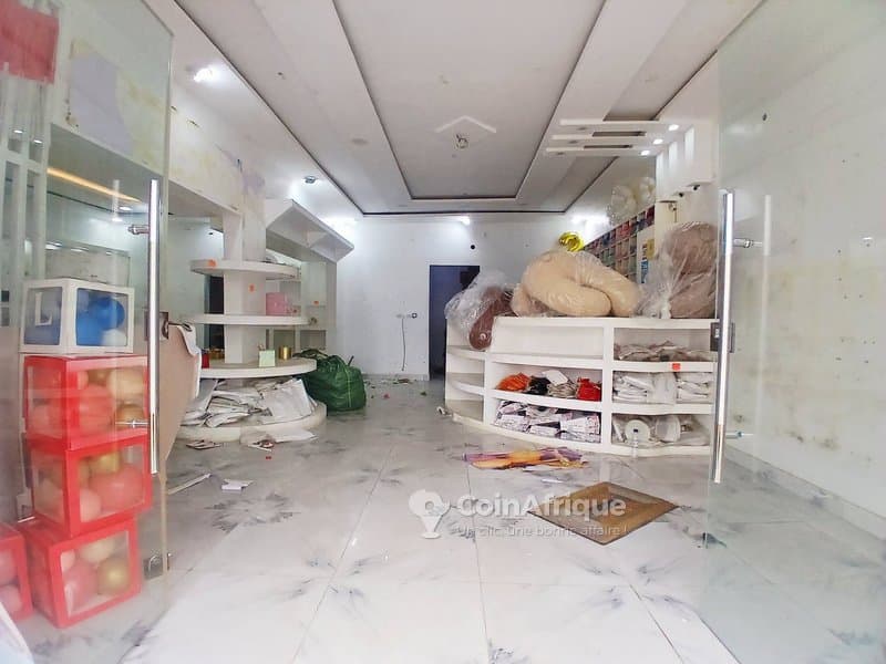 Location magasin - Angre chu — photo 2
