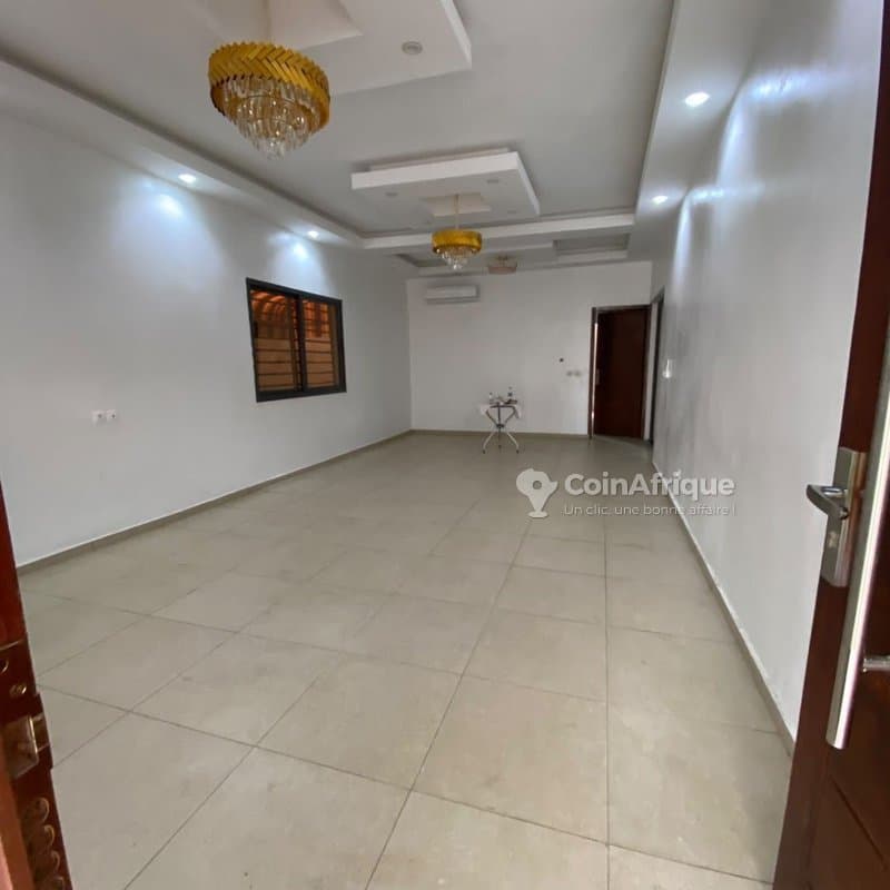 Location villa duplex 6 pièces - Riviera palmeraie complexe zone cité promogim — photo 4