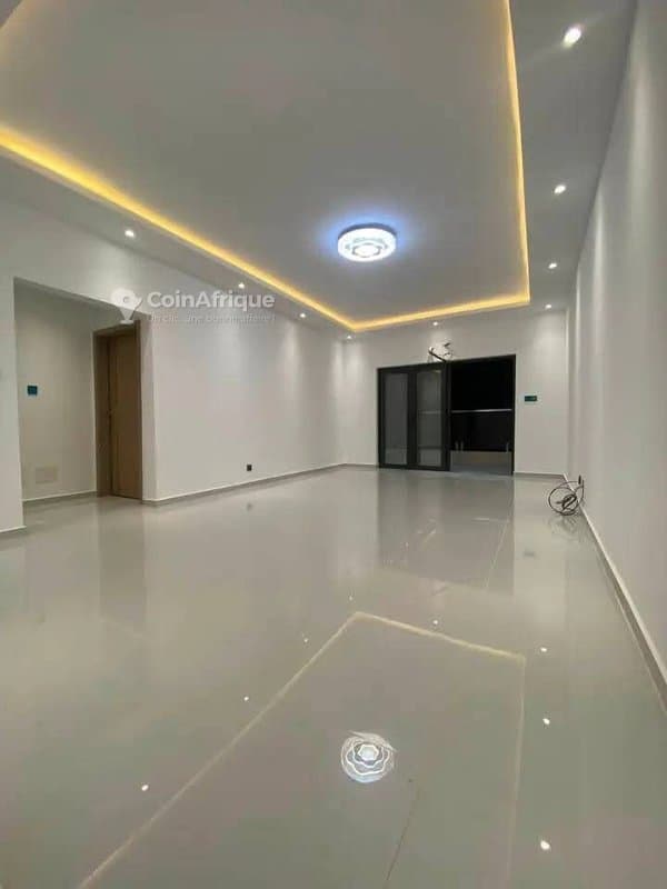 Location appartement 3 pièces à Cocody Angre Nouveau Chu — photo 2