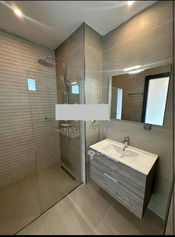 Location appartement 3 pièces à Cocody Angre Nouveau Chu — photo 4