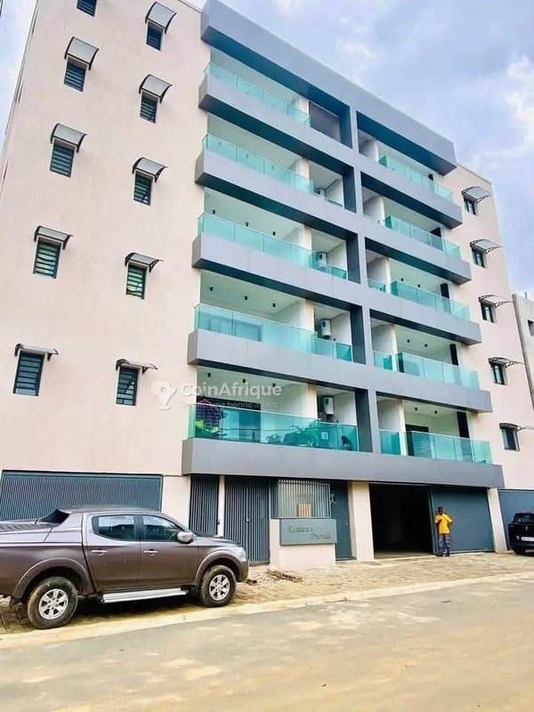 Location appartement 3 pièces à Cocody Angre Nouveau Chu