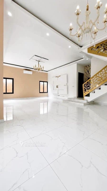 Location villa duplex de 6 pièces à cocody angre nouveau chu non loin de la pharmacie val-d'oise — photo 2