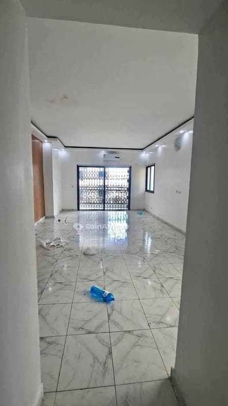 Location villa duplex de 6 pièces à cocody angre nouveau chu non loin de la pharmacie val-d'oise — photo 5