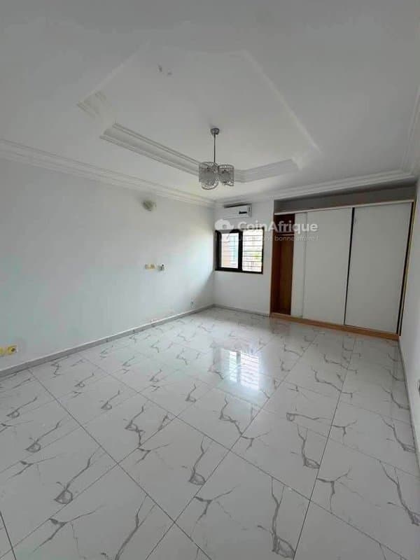 Location appartement 4 pièces à Cocody 2 Plateaux — photo 4