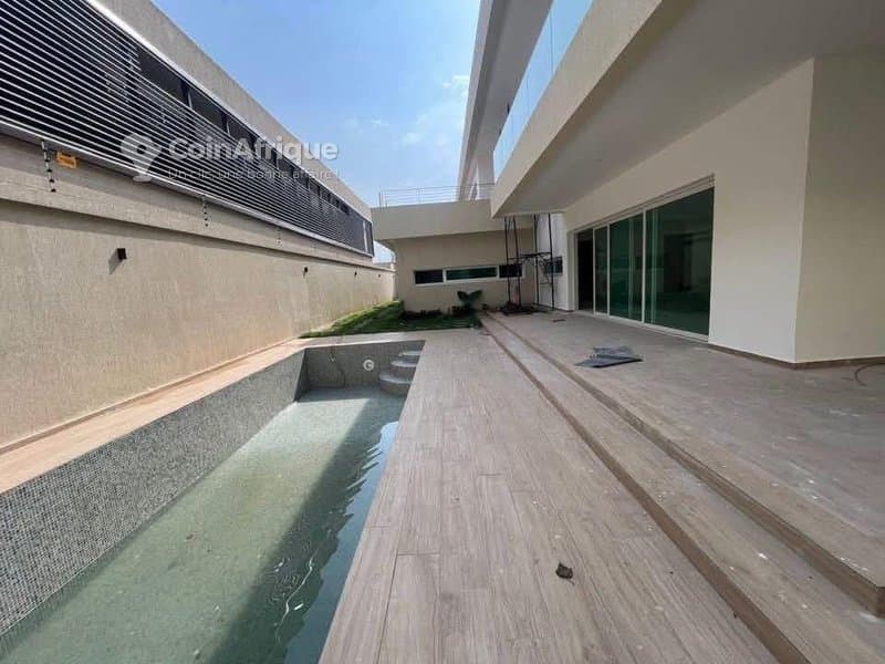 Location villa 9 pieces à Cocody Rivera Golf Berverly Hills — photo 4