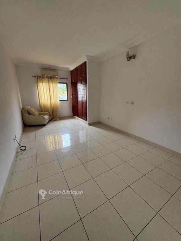 Location appartement 3 pièces à Cocody Rivera Attoban — photo 5