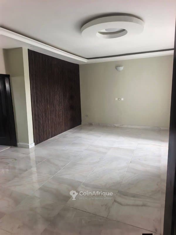 Location villa duplex 7 pièces dans une cité — photo 3