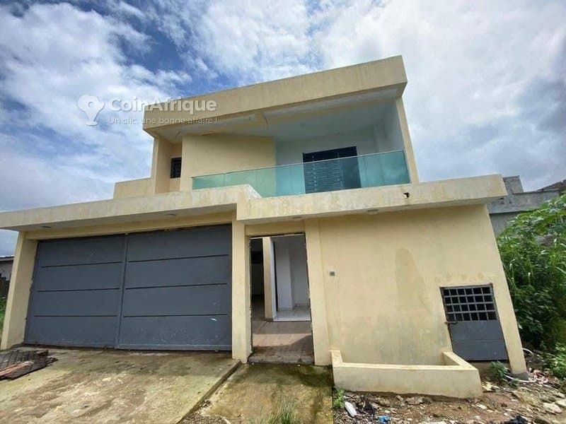 Vente villa duplex de 6 pièces à bingerville derrière l'hôpital mère enfant