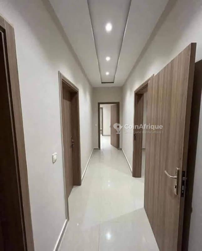 location appartements 4 pièces non loin abidjan mall - cocody — photo 4