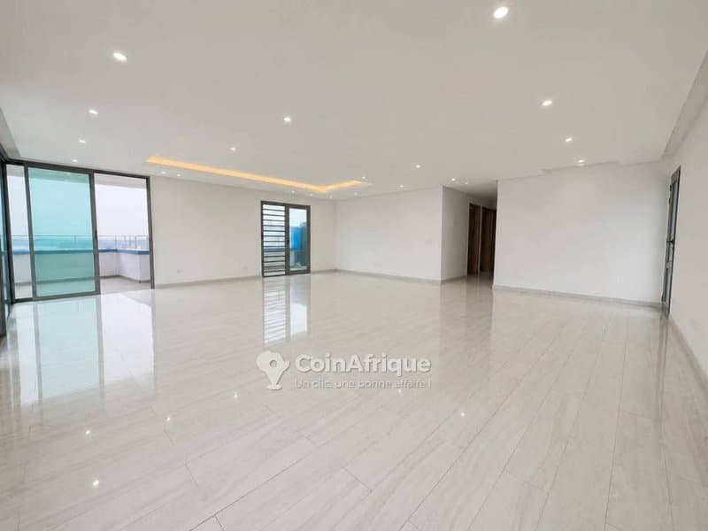 location appartements 4 pièces haut standing- cocody — photo 3