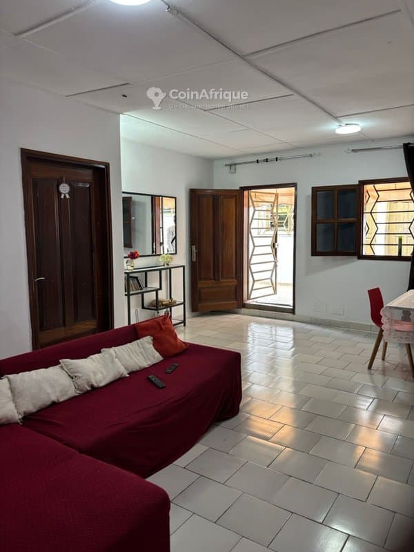 Vente villa basse 5 pieces à Cocody Rivera Palmeraie Cité Sipim6 — photo 4