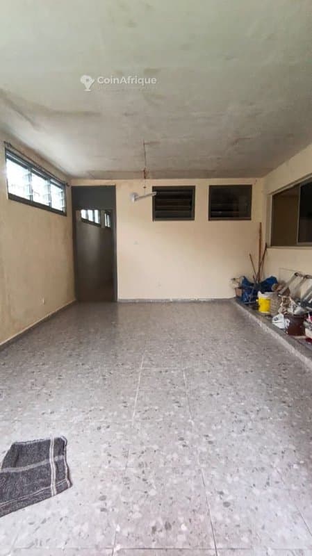 Vente villa basse 6 pièces à Cocody Angre Cité Sicogi — photo 2