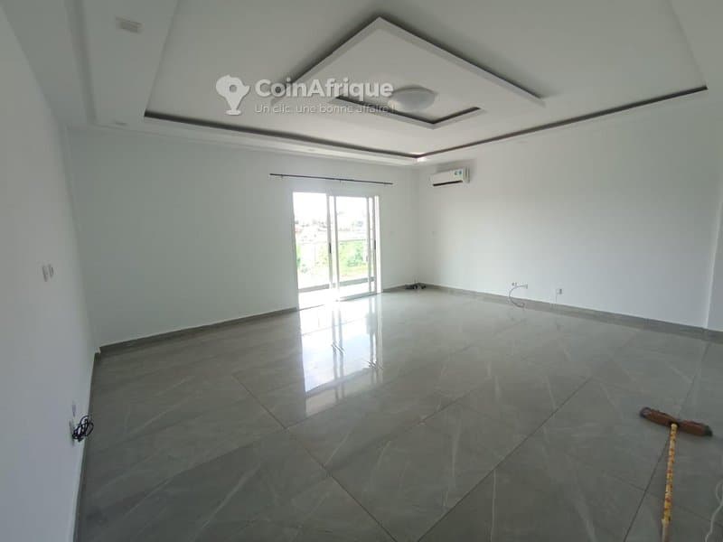 location appartement de standing 3 pièces - cocody riviera 2