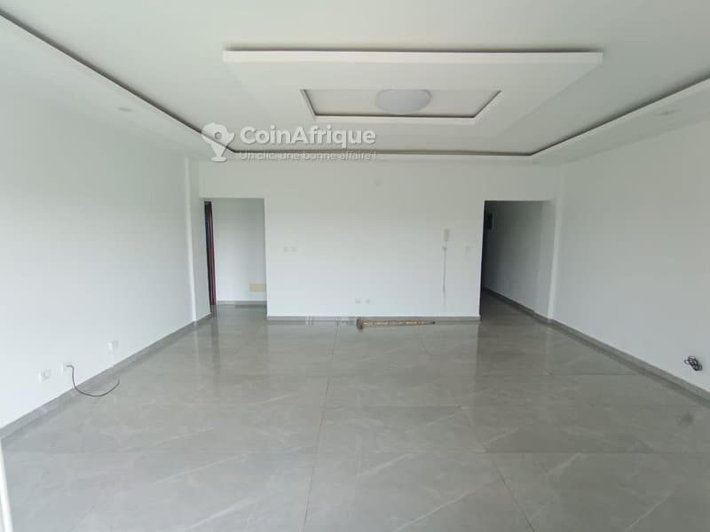location appartement de standing 3 pièces - cocody riviera 2 — photo 2