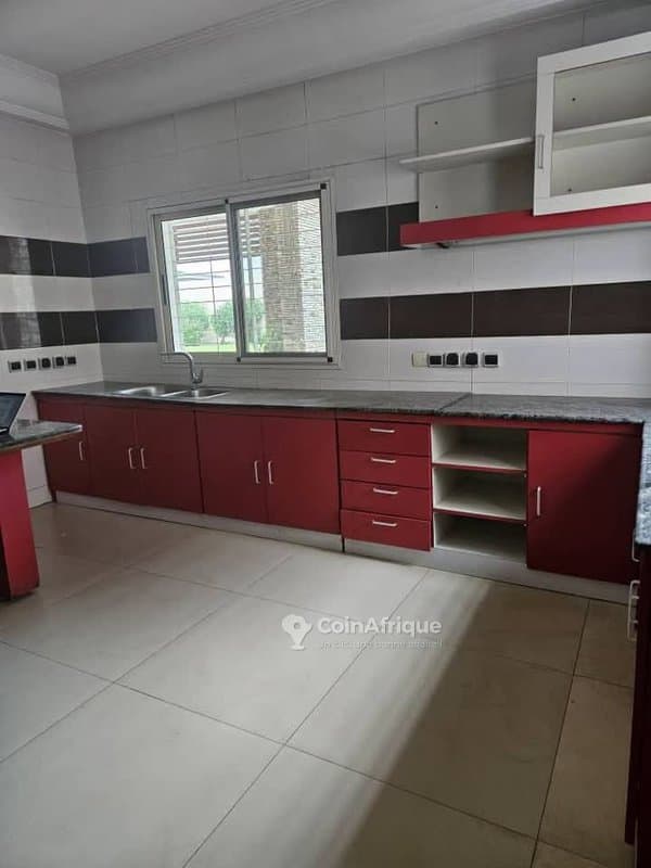 Location villa 9 pièces à Cocody Rivera 4 — photo 3