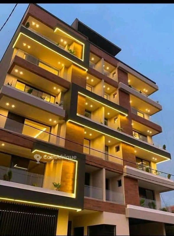 Location appartement 4 pièces à cocody rivera bonoumin