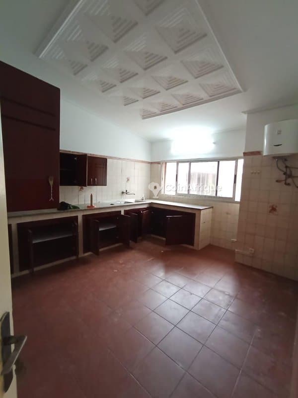 Location villa basse 7 pièces - Cocody 2 plateaux vallon — photo 4