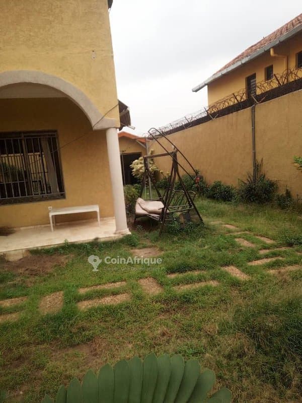 Location villa duplex 7 pièces - Cocody angre 8eme tranche cité arcade — photo 2