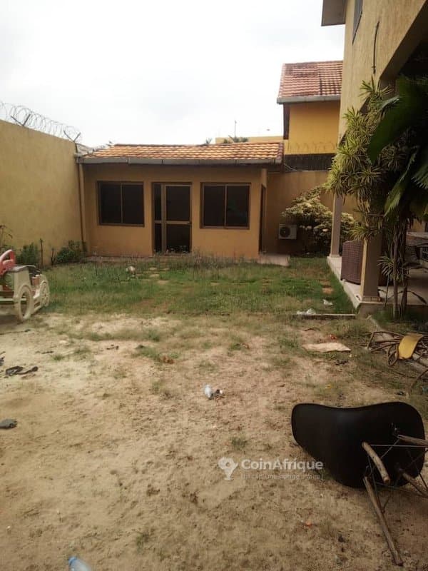 Location villa duplex 7 pièces - Cocody angre 8eme tranche cité arcade — photo 3