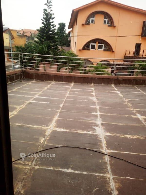 Location villa duplex 7 pièces - Cocody angre 8eme tranche cité arcade — photo 4