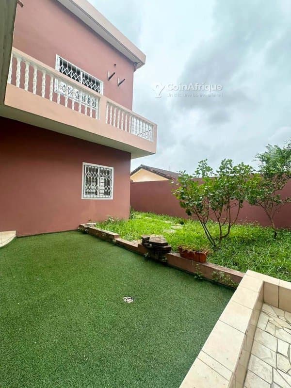 Location villa duplex de 6 pièces à cocody rivera 3