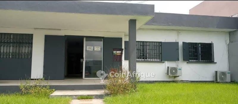 Vente villa duplex 5 pièces - Cocody polyclinique