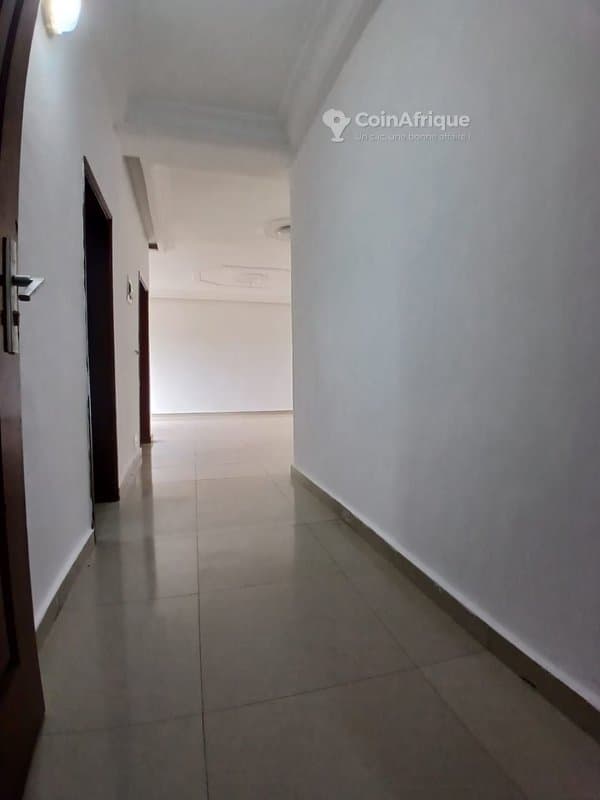 Location appartement 4 pièces à cocody-angré 8ème tranche — photo 3