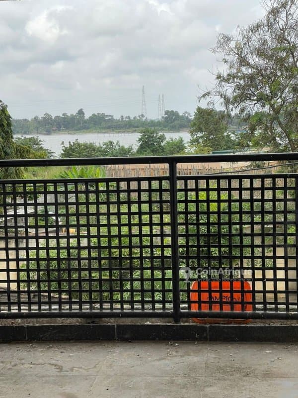Location villa triplex de 7 pièces à cocody rivera 4 mbadon vue lagunaire