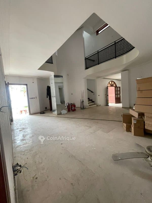 Location villa triplex de 7 pièces à cocody rivera 4 mbadon vue lagunaire — photo 5