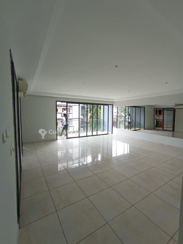 Location appartement 3 pièces à Cocody 2 Plateaux 9eme tranche