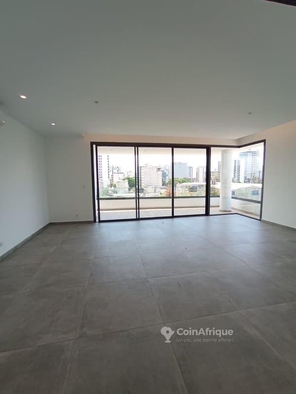 Location appartement de haut standing 4 pièces - Marcory zone 4