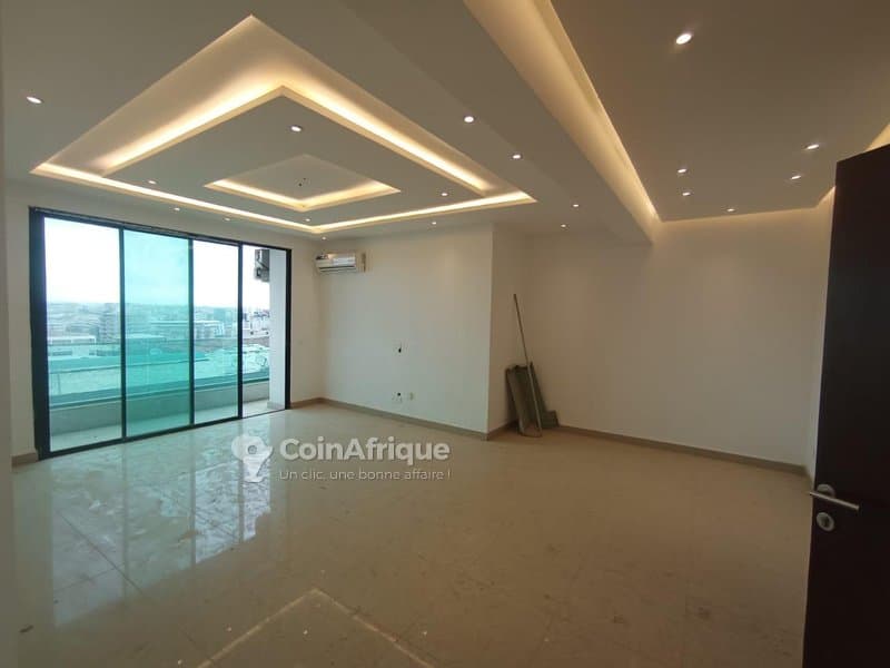 Location appartement 3 pièces à Cocody 2 Plateaux 9eme tranche cgk