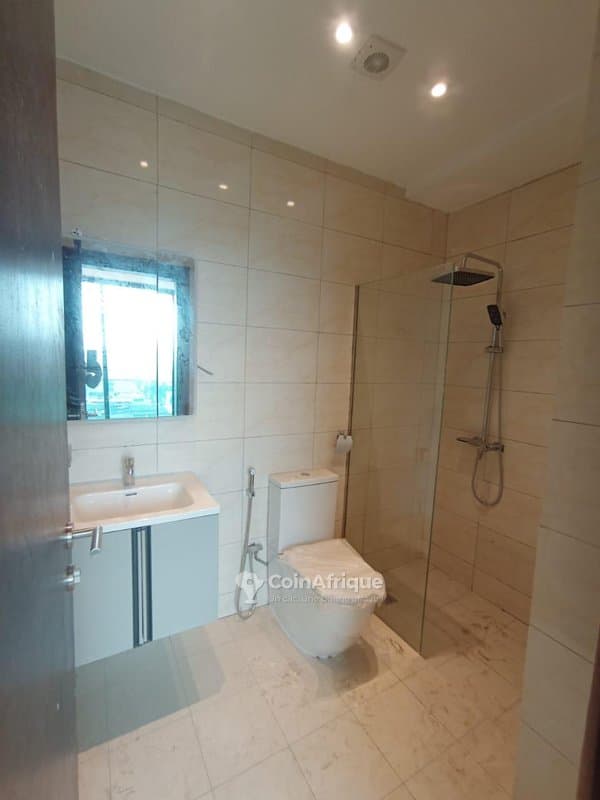 Location appartement 3 pièces à Cocody 2 Plateaux 9eme tranche cgk — photo 2