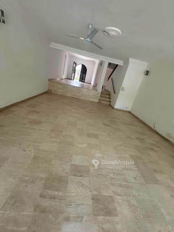 Location villa duplex de 6 pièces à cocody rivera 3 cap nord — photo 4