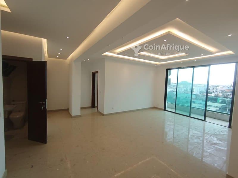 Location appartement 3 pièces à Cocody 2 Plateaux 9eme tranche cgk
