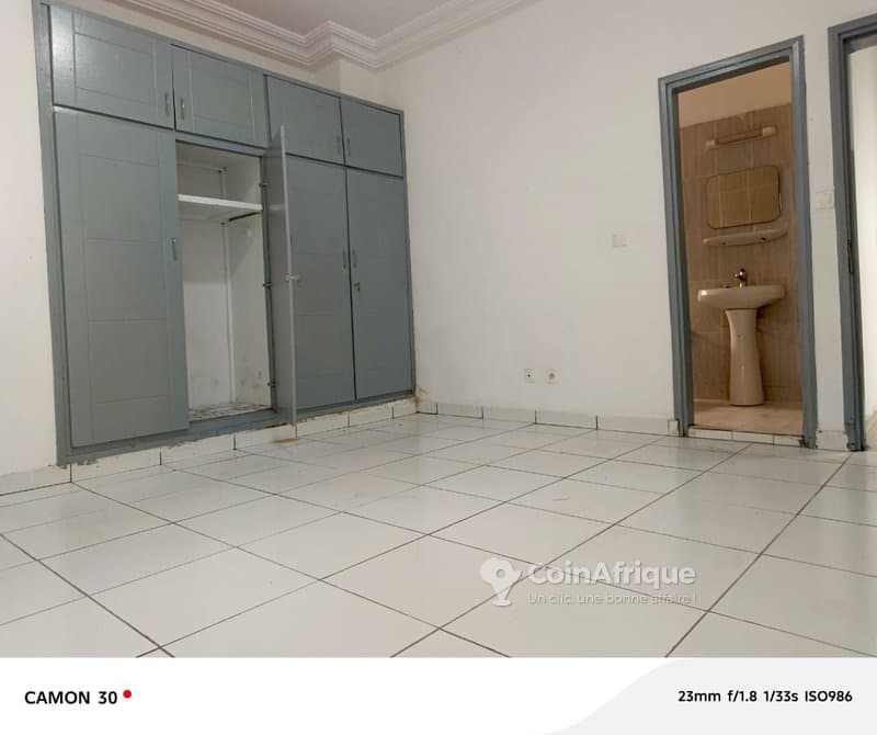 Location villa duplex 10 pièces - Bingerville — photo 4