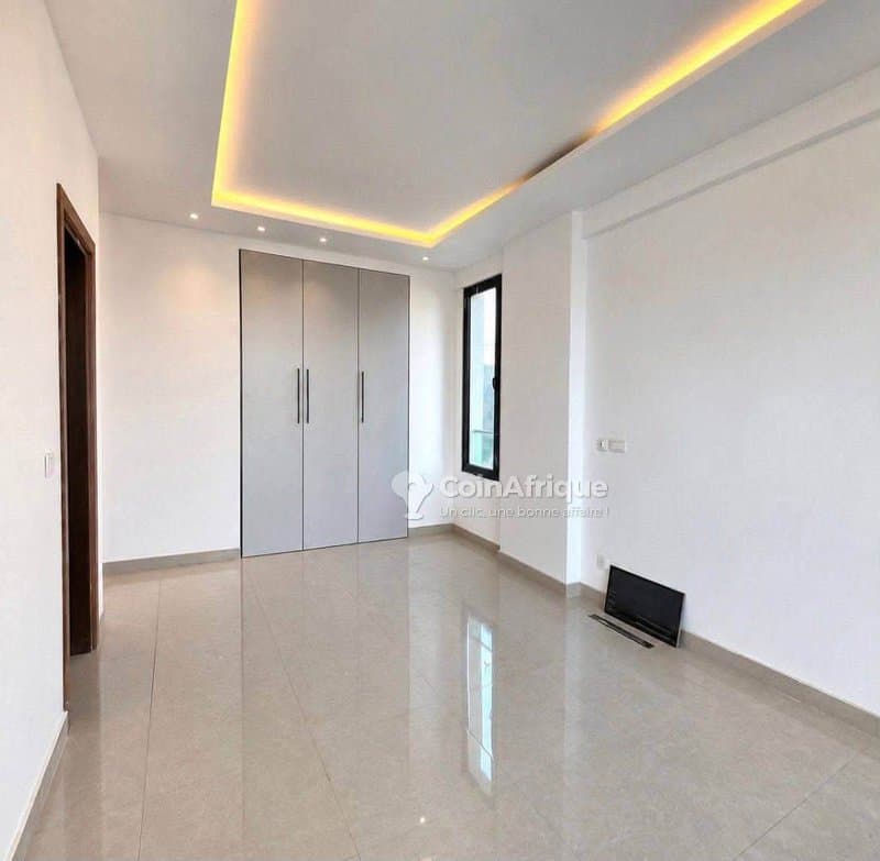 location appartement de standing 3 pièces - cocody 2 plateaux 9eme tranche cgk — photo 2
