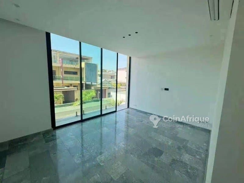 Location villa duplex 8 pièces - Riviera — photo 5