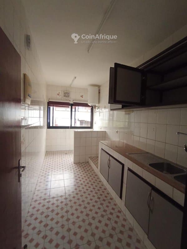 location appartement de standing 4 pièces - cocody riviera attoban — photo 3