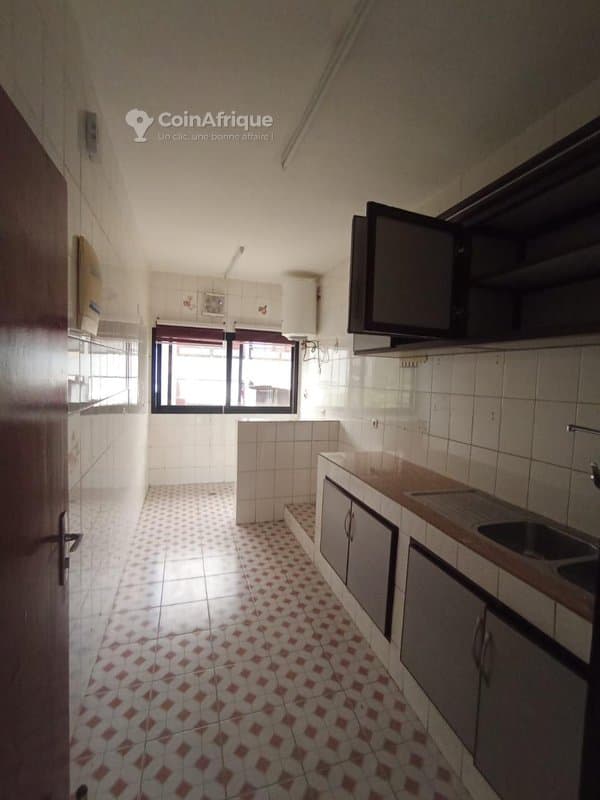 location appartement de standing 4 pièces - cocody riviera attoban — photo 3